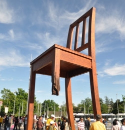 Broken Chair sculpture, Geneva